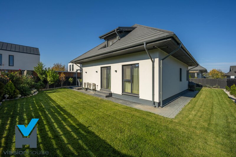 Tunari, vila premium cu gradina si design contemporan.