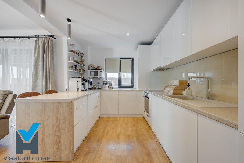 Tunari, vila premium cu gradina si design contemporan.