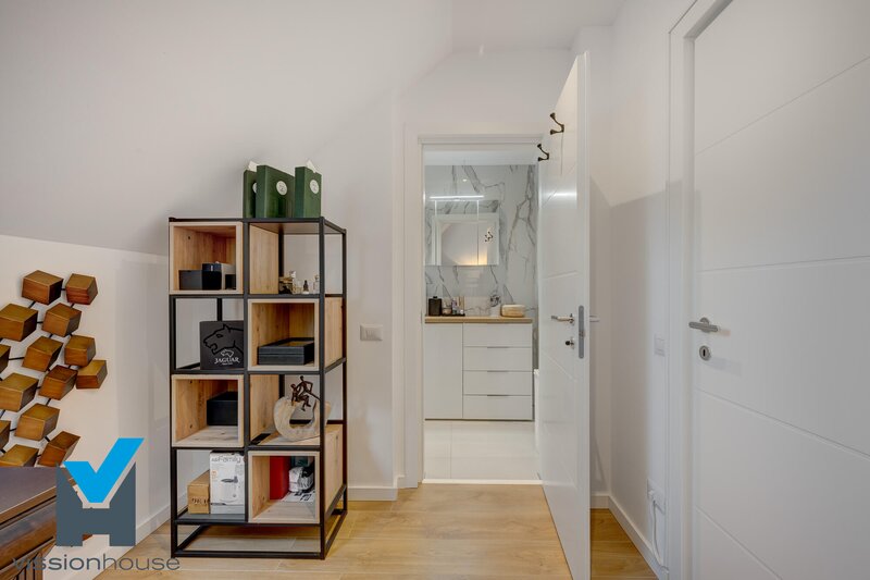 Tunari, vila premium cu gradina si design contemporan.