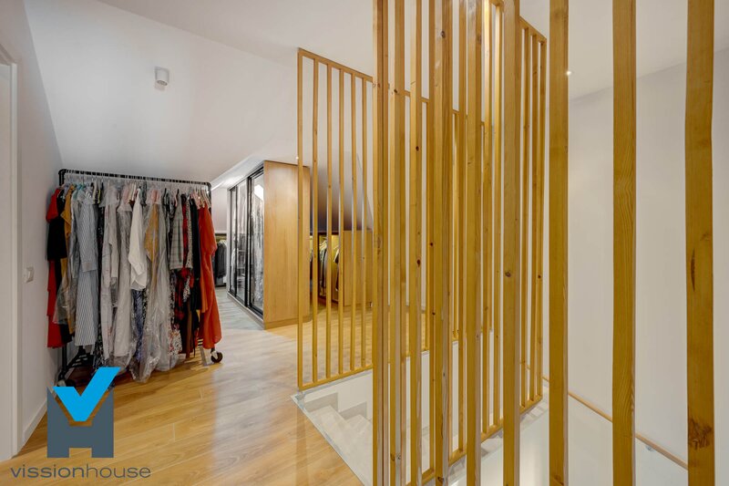 Tunari, vila premium cu gradina si design contemporan.